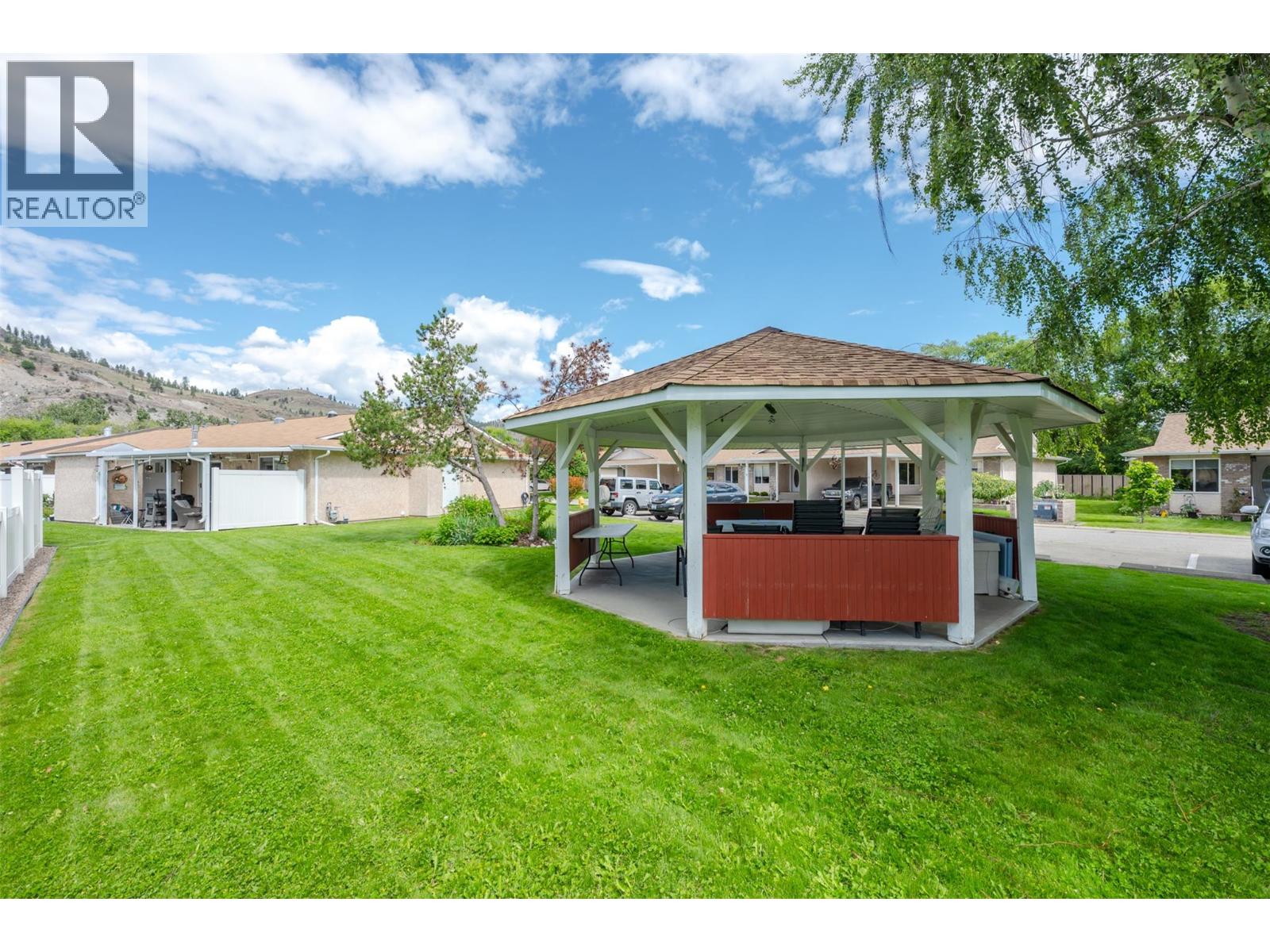 #18 115 REDWING Place - 43