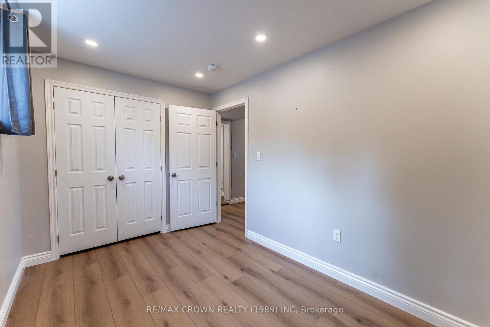 717 AIRPORT ROAD - Image 25