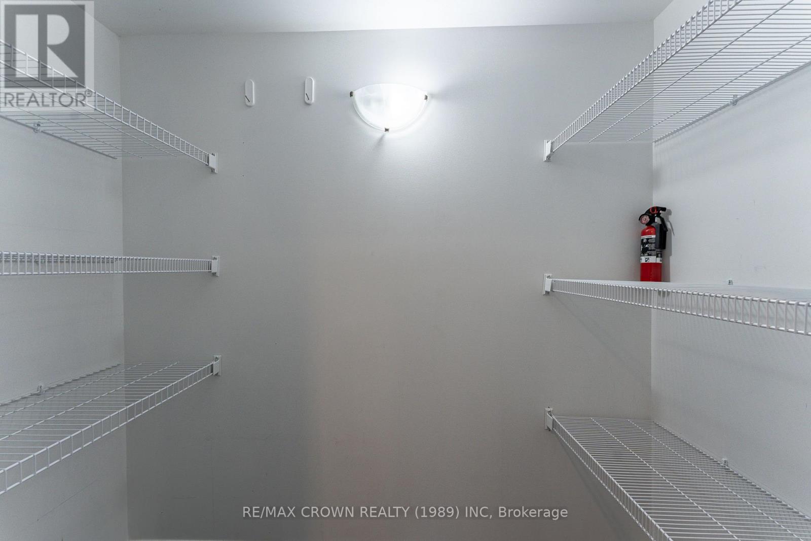 717 AIRPORT ROAD - Image 29