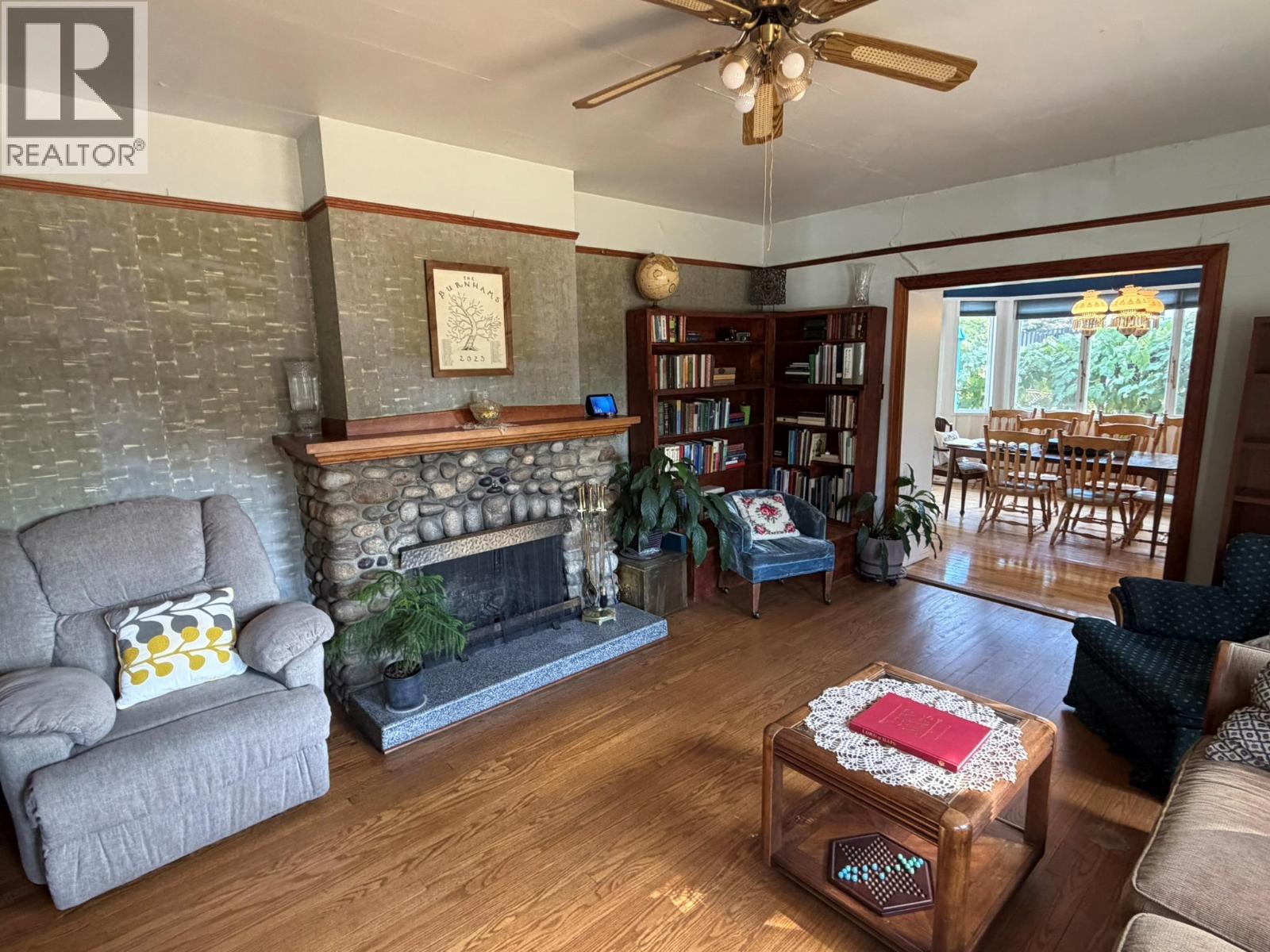 3201 19 Street - 11