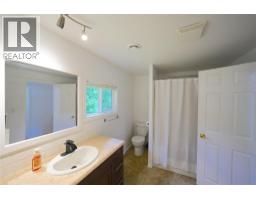 245 Alexander Road Road, Procter, BC V1L0B5 Photo 36