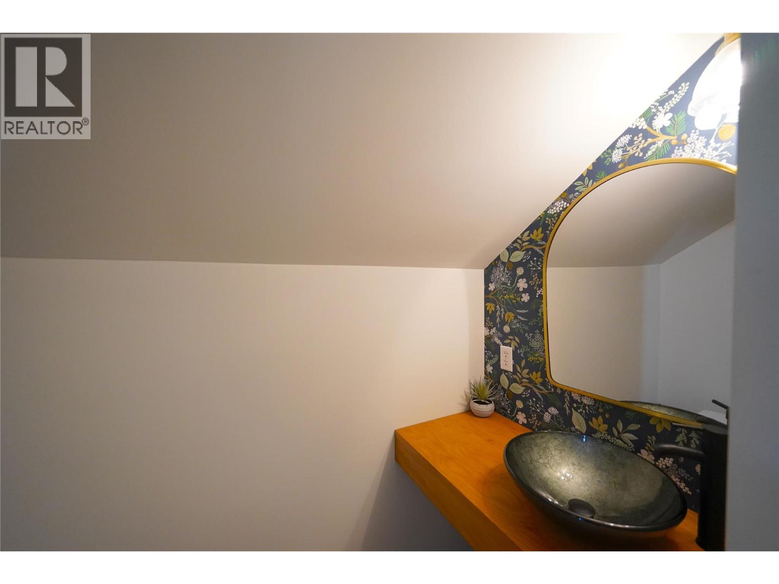 245 Alexander Road - 52