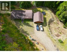 Laundry room - 245 Alexander Road Road, Procter, BC V1L0B5 Photo 6
