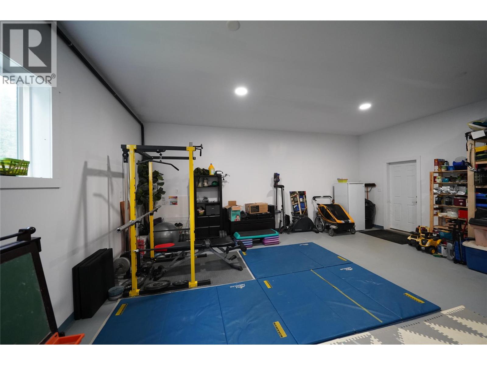 245 Alexander Road - 64