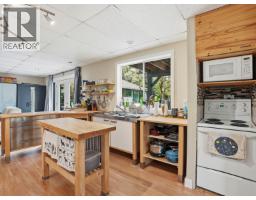 1481 Shaughnessy Place, Gibsons, BC V0N1V5 Photo 30