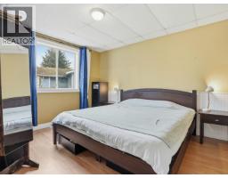 1481 Shaughnessy Place, Gibsons, BC V0N1V5 Photo 32
