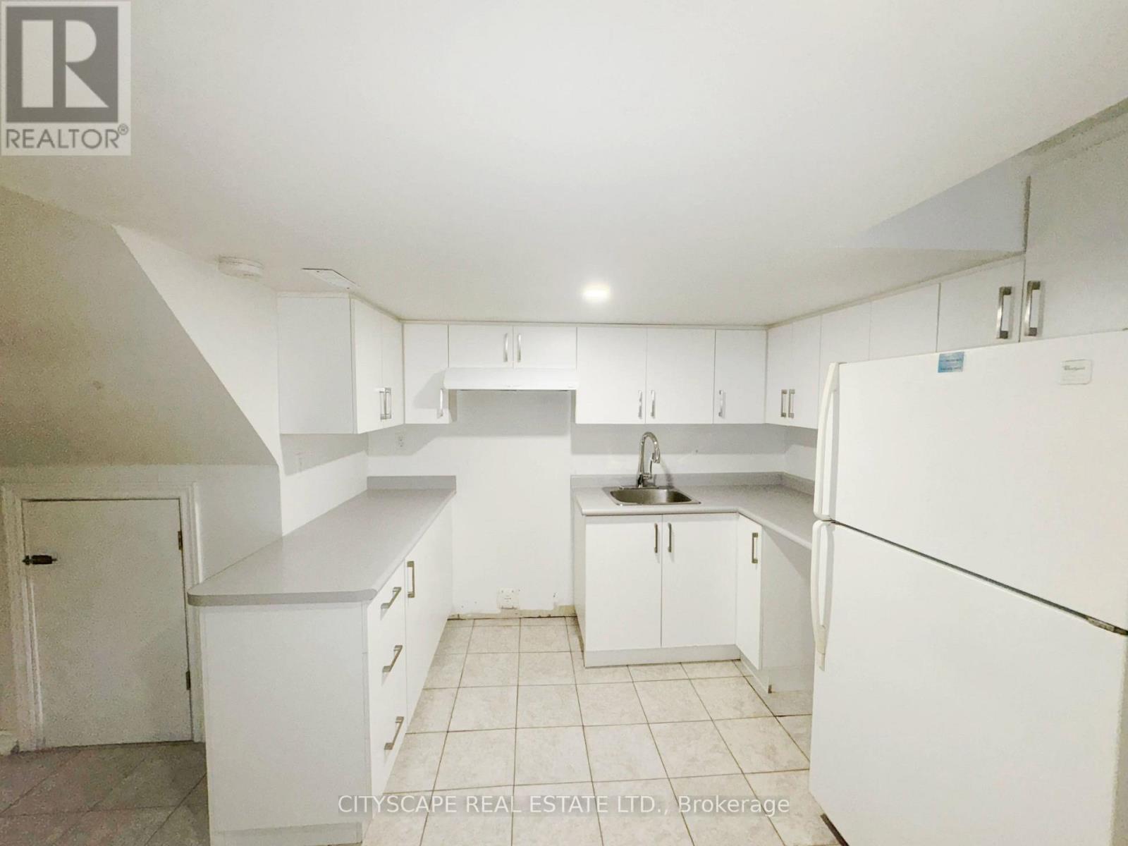 116 EMERY HILL BOULEVARD - Image 33