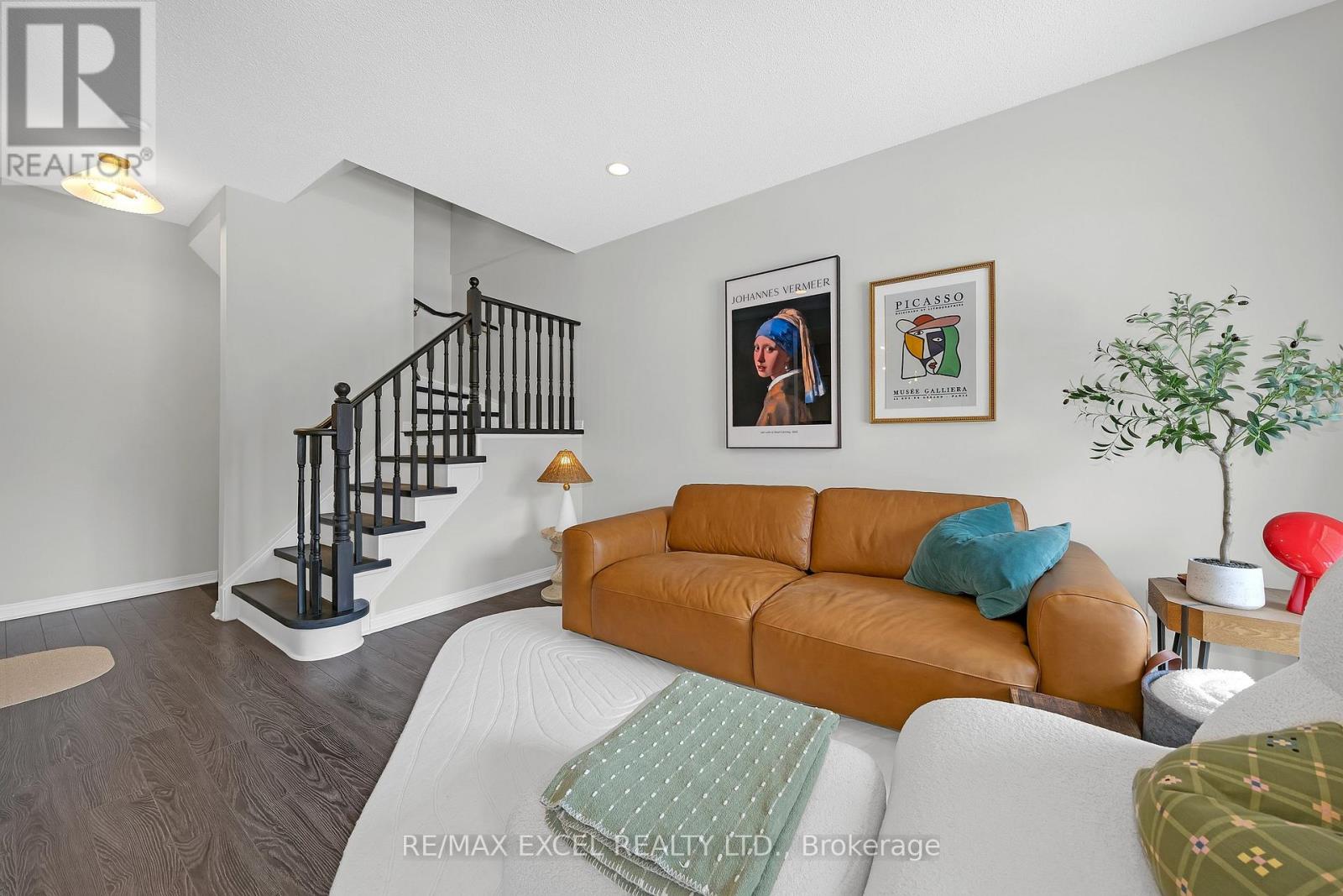 #3 10 COX BOULEVARD - 9