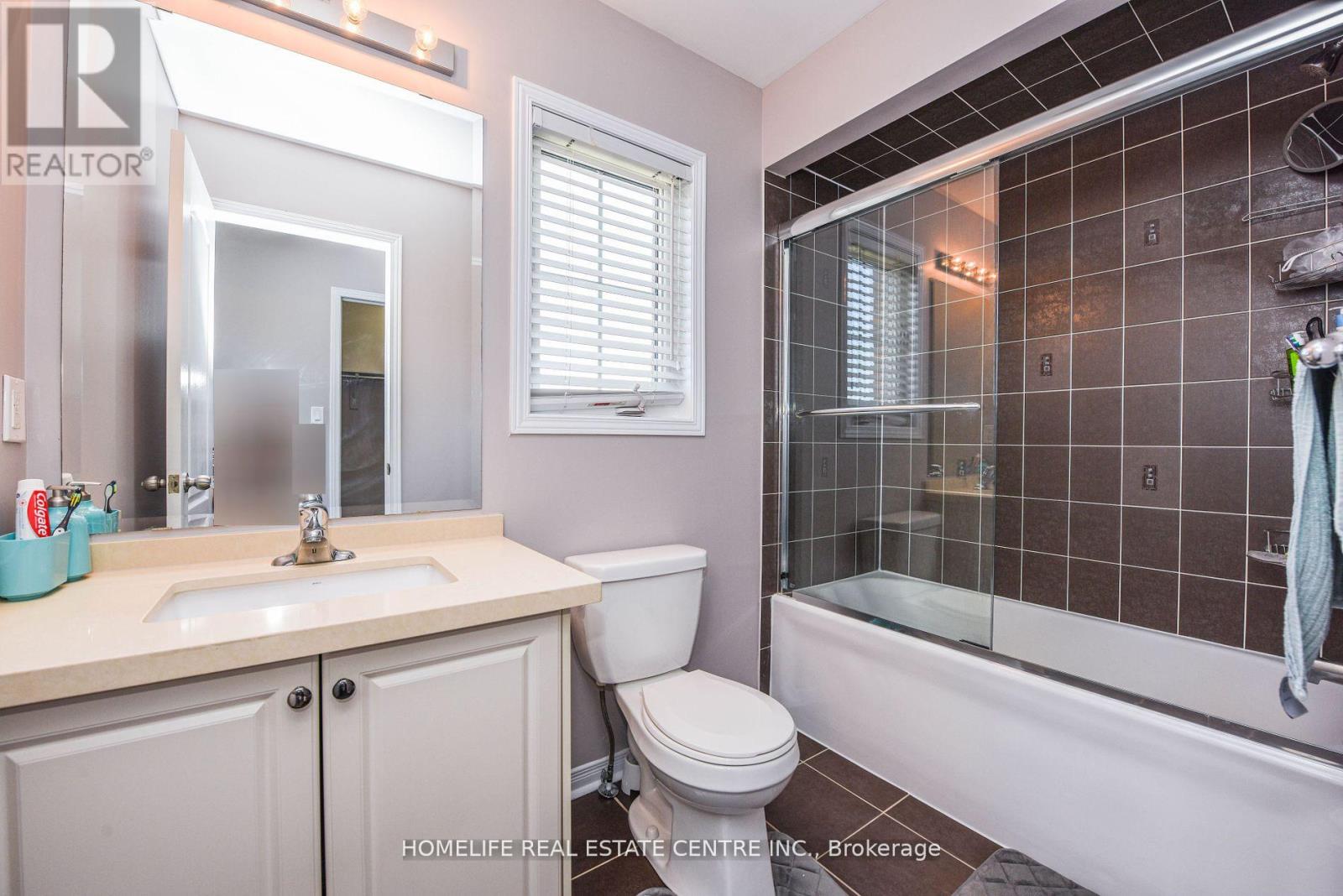 234 INSPIRE BOULEVARD - 24