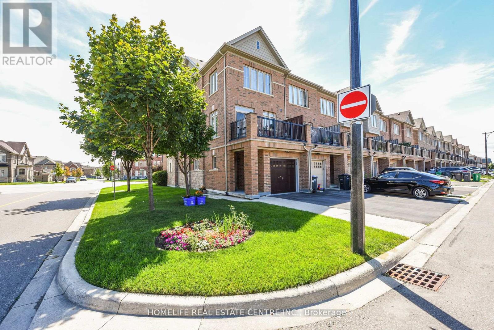 234 INSPIRE BOULEVARD - 38
