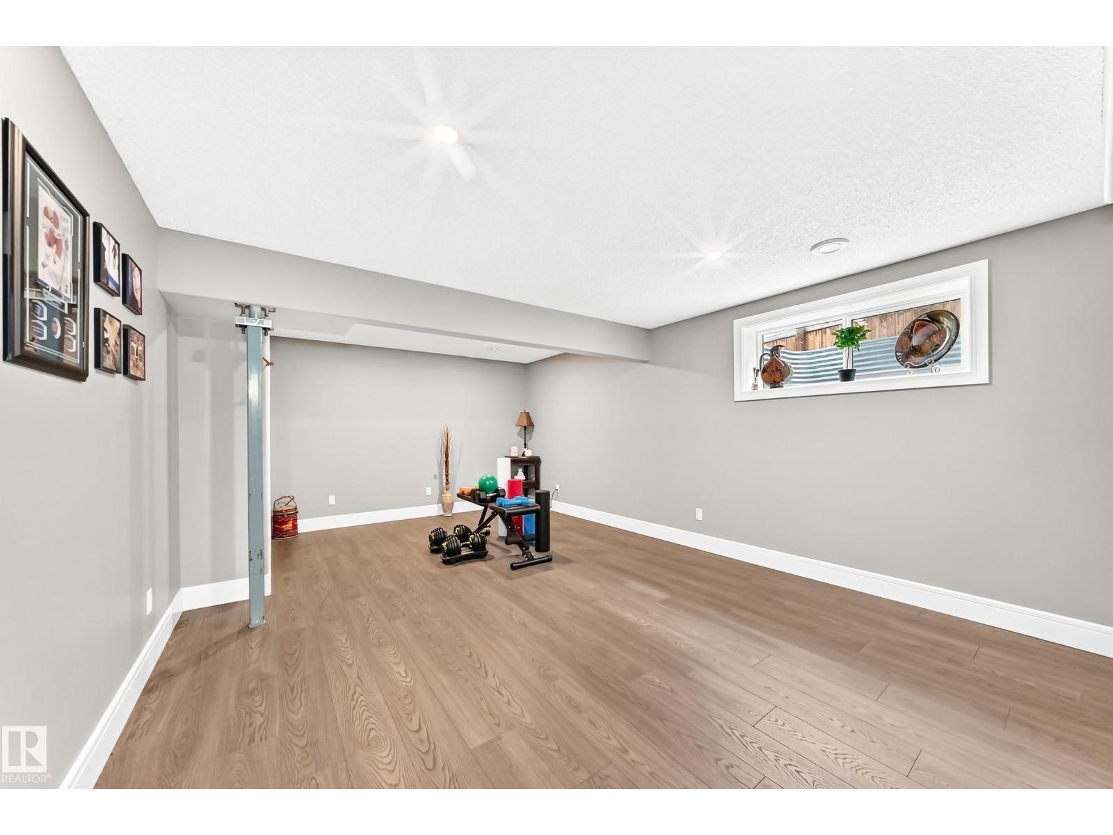 1239 24 AV NW - 40