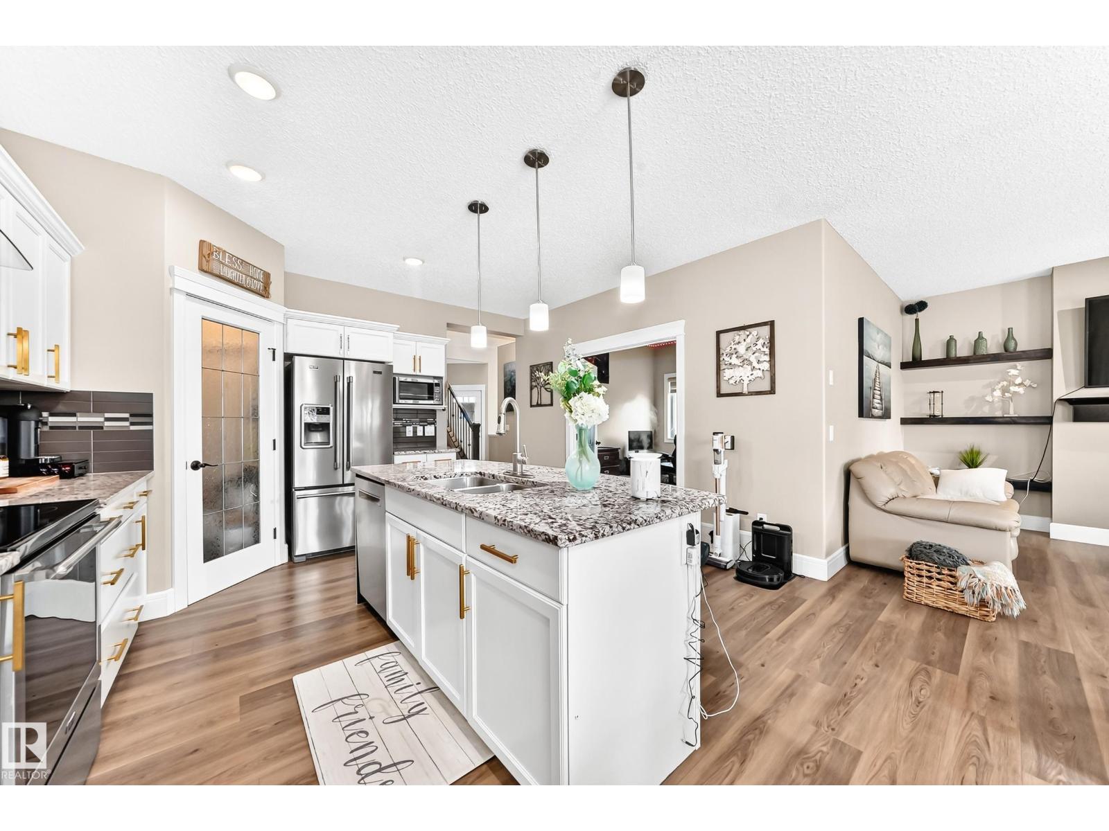 1239 24 AV NW - 8