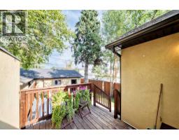 4pc Bathroom - 7616 23 Street Se, Calgary, AB T2C0Y1 Photo 9