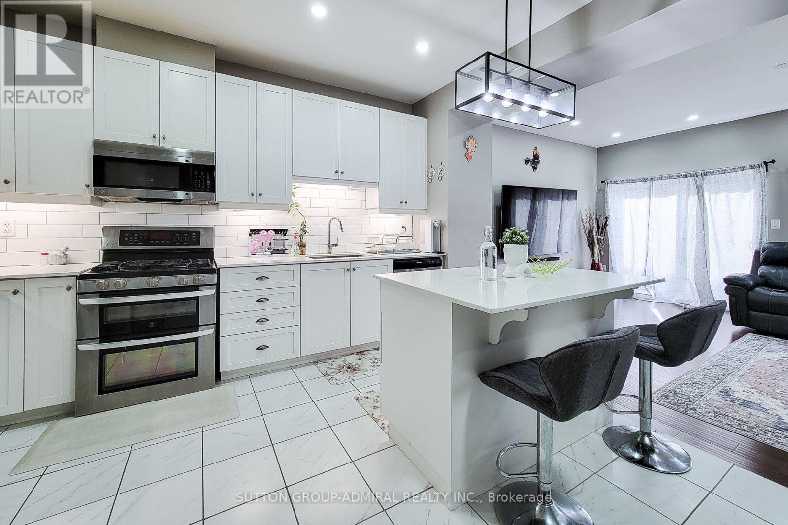 4002 CROWN STREET - 14