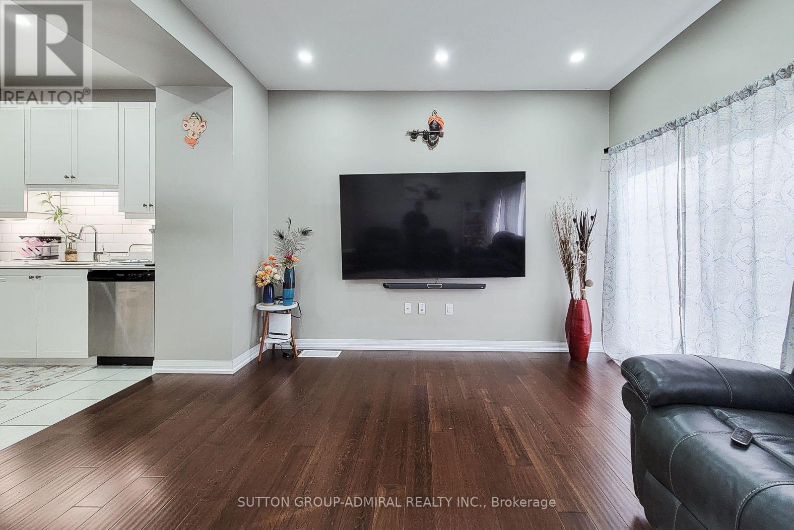 4002 CROWN STREET - Image 20