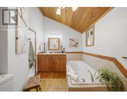 11 Carol Street W, Lake Of Bays, ON P0B1A0 Photo 28