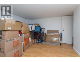 2068 Milton St, Oak Bay, BC V8R5A4 Photo 15