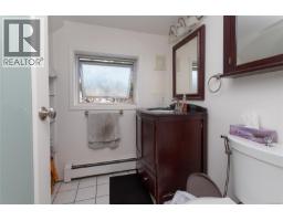 2068 Milton St, Oak Bay, BC V8R5A4 Photo 20