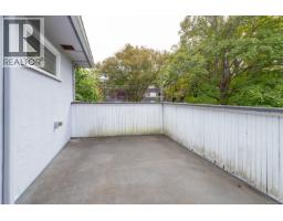 2068 Milton St, Oak Bay, BC V8R5A4 Photo 21