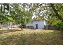 2068 Milton St, Oak Bay, BC V8R5A4 Photo 25