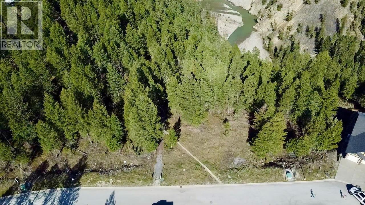 1542 Pine Ridge Mountain Place, Invermere, British Columbia, V0A1K0, Invermere, British Columbia — photo 2 of 5