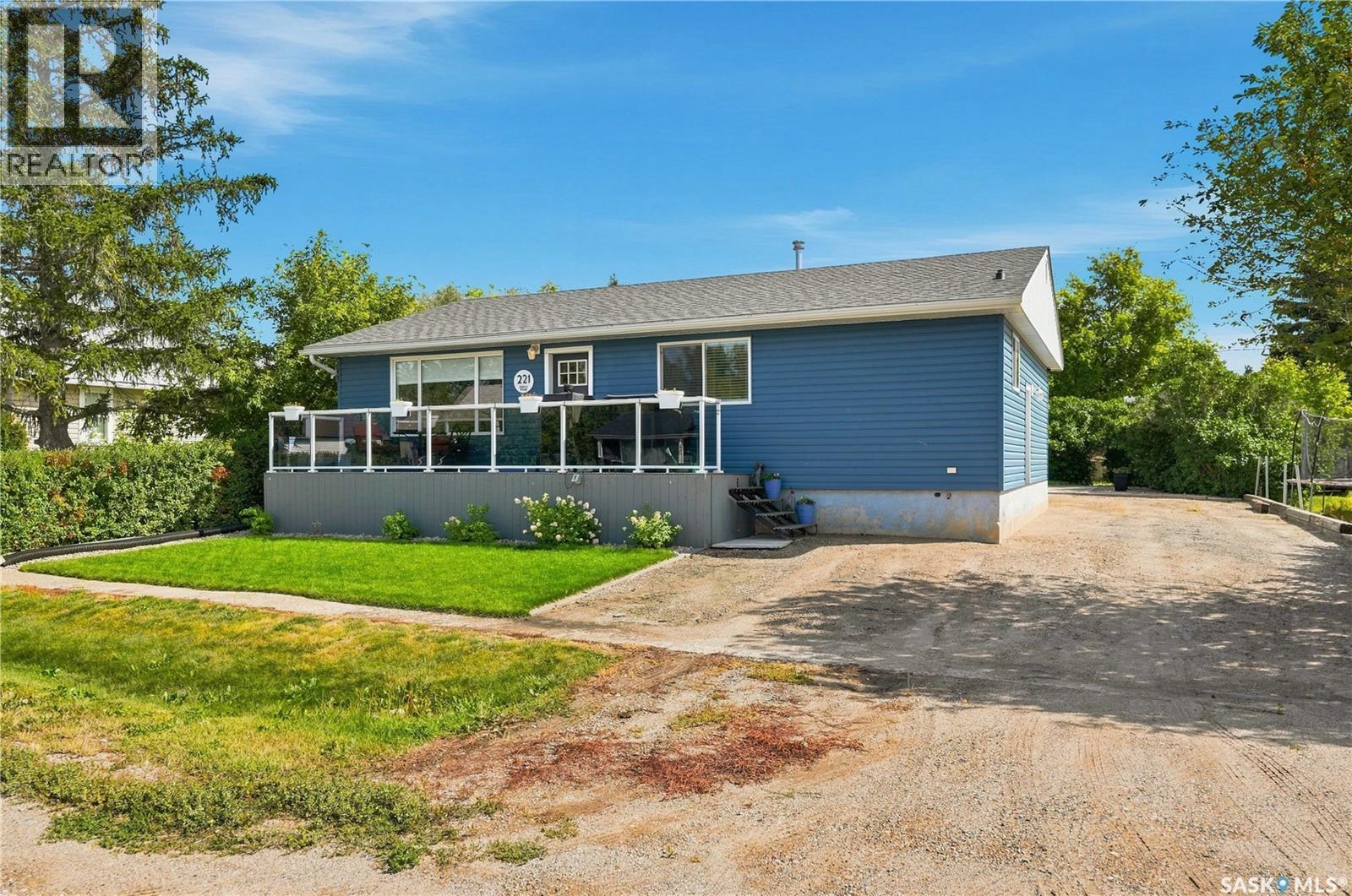 221 FRANCIS STREET, Sedley, Saskatchewan, S0G2K0, Sedley, Saskatchewan — photo 2 of 5