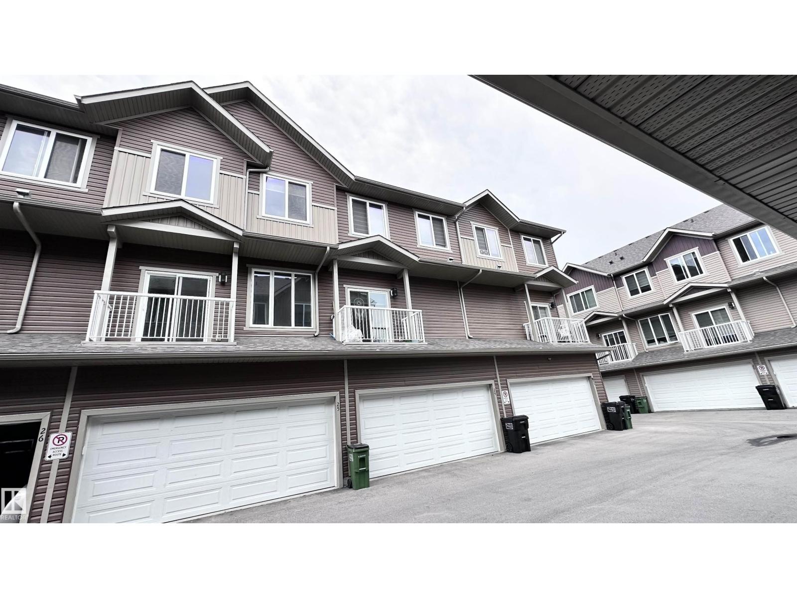 #25 1051 Graydon Hill Bv SW, Graydon Hill — photo 3 of 30
