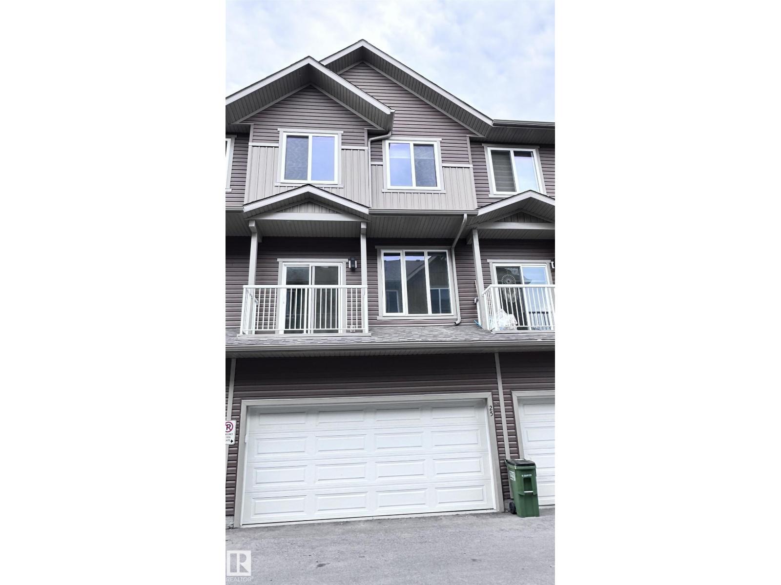 #25 1051 Graydon Hill Bv SW, Graydon Hill — photo 4 of 30
