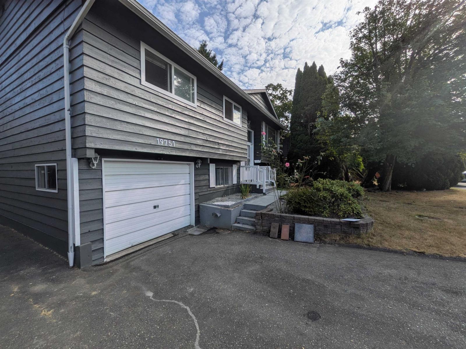 19751 54A AVENUE — photo 2