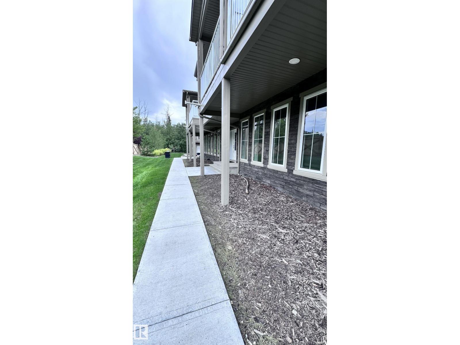 #25 1051 Graydon Hill Bv SW, Graydon Hill — photo 29 of 30