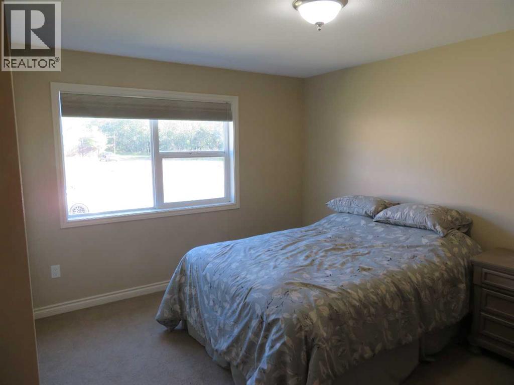 Listing photo – 3, 5311 57 Avenue, Ponoka