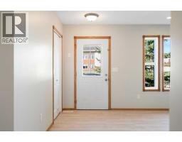 Primary Bedroom - 1198 Kildeer Close, Didsbury, AB T0M0W0 Photo 9