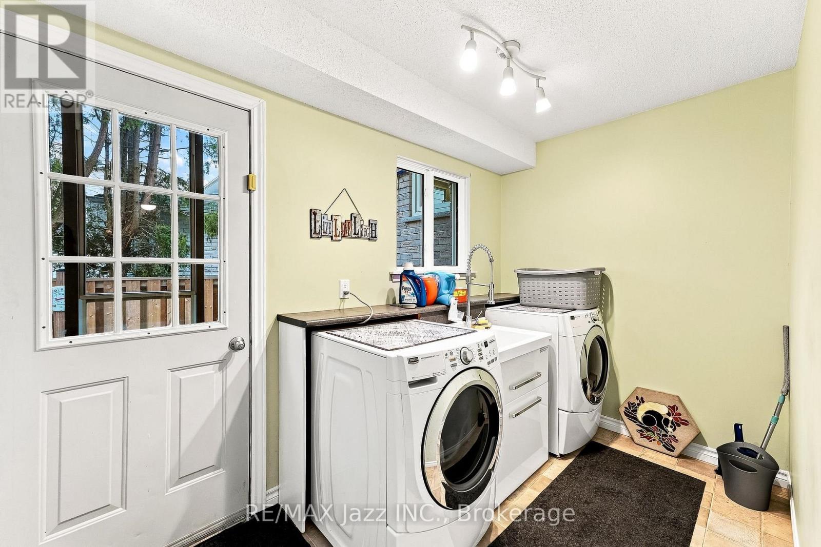 76 CHESTER CRESCENT - Image 29