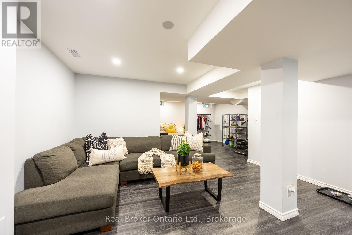 36 BANNISTER STREET - 25