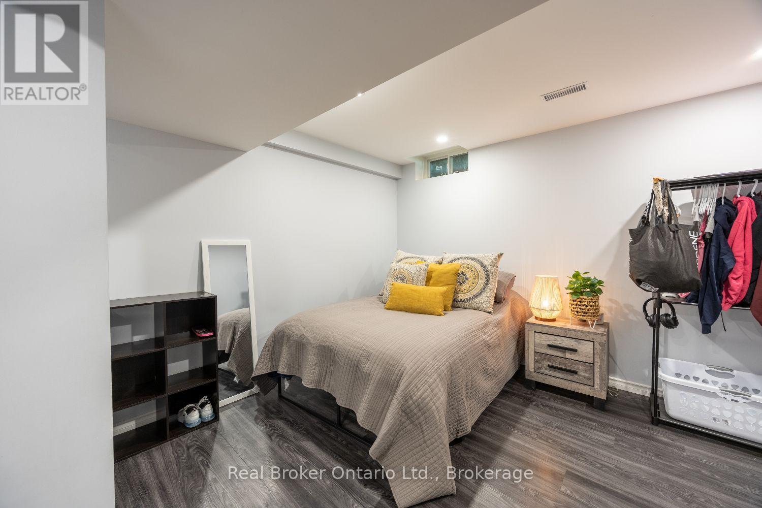 36 BANNISTER STREET - 27