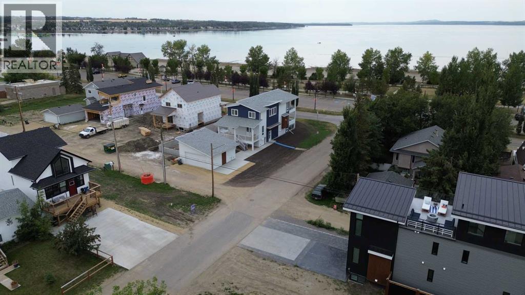 Listing photo – 5017 42 Street, Sylvan Lake
