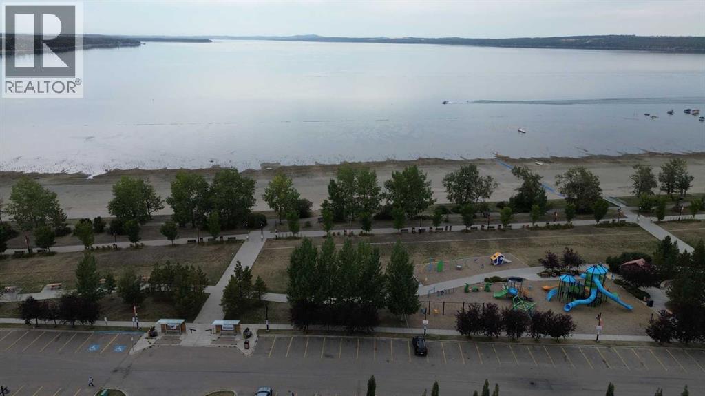 Listing photo – 5017 42 Street, Sylvan Lake