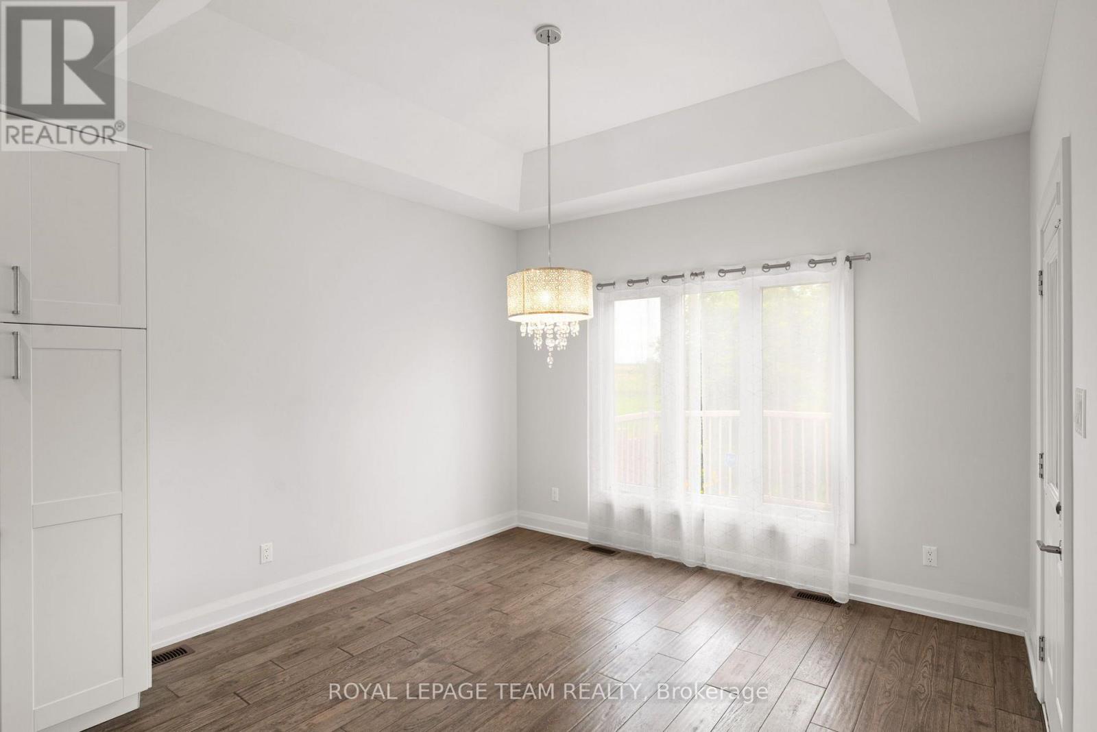 481 LANCASTER LANE - Image 15