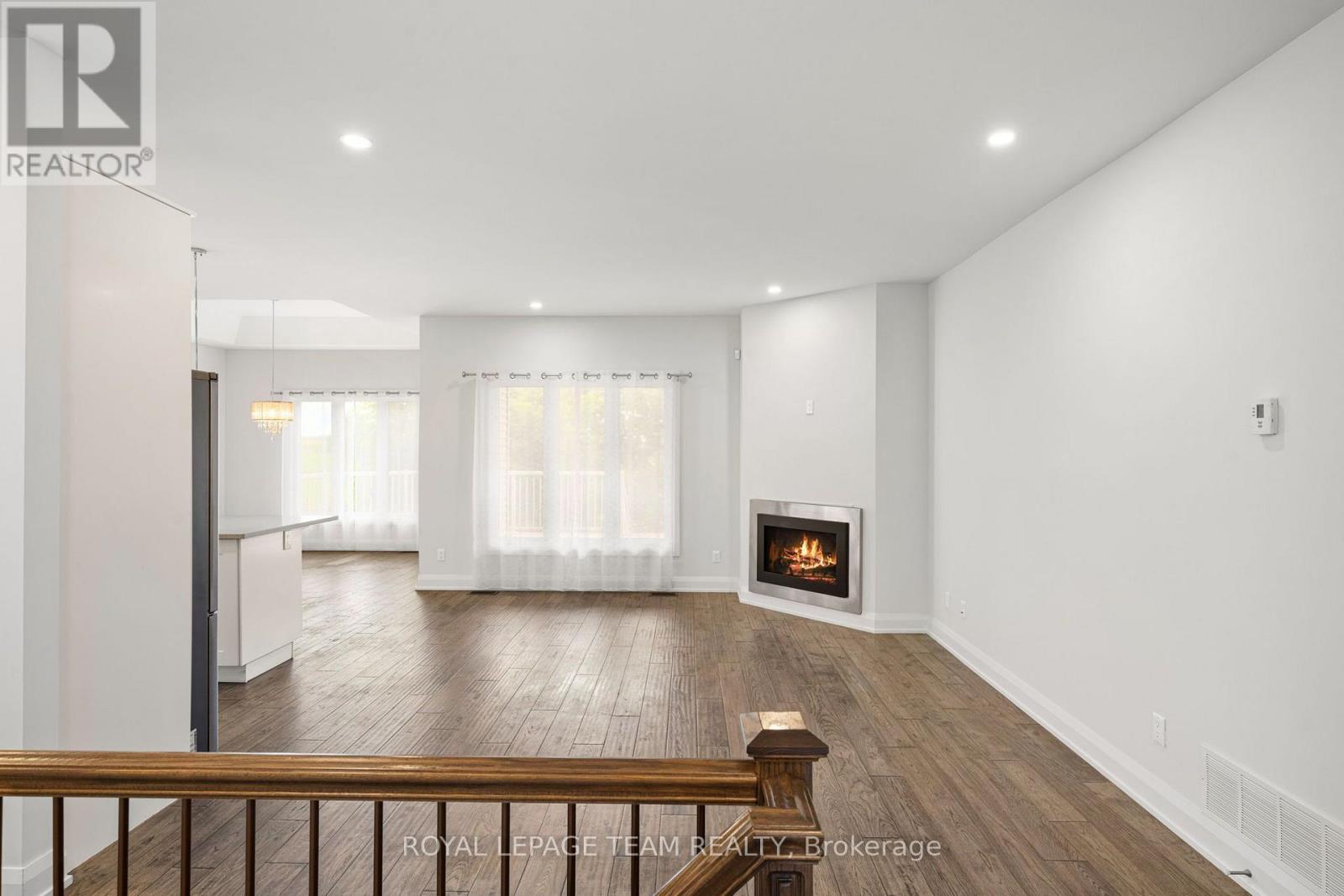 481 LANCASTER LANE - 6