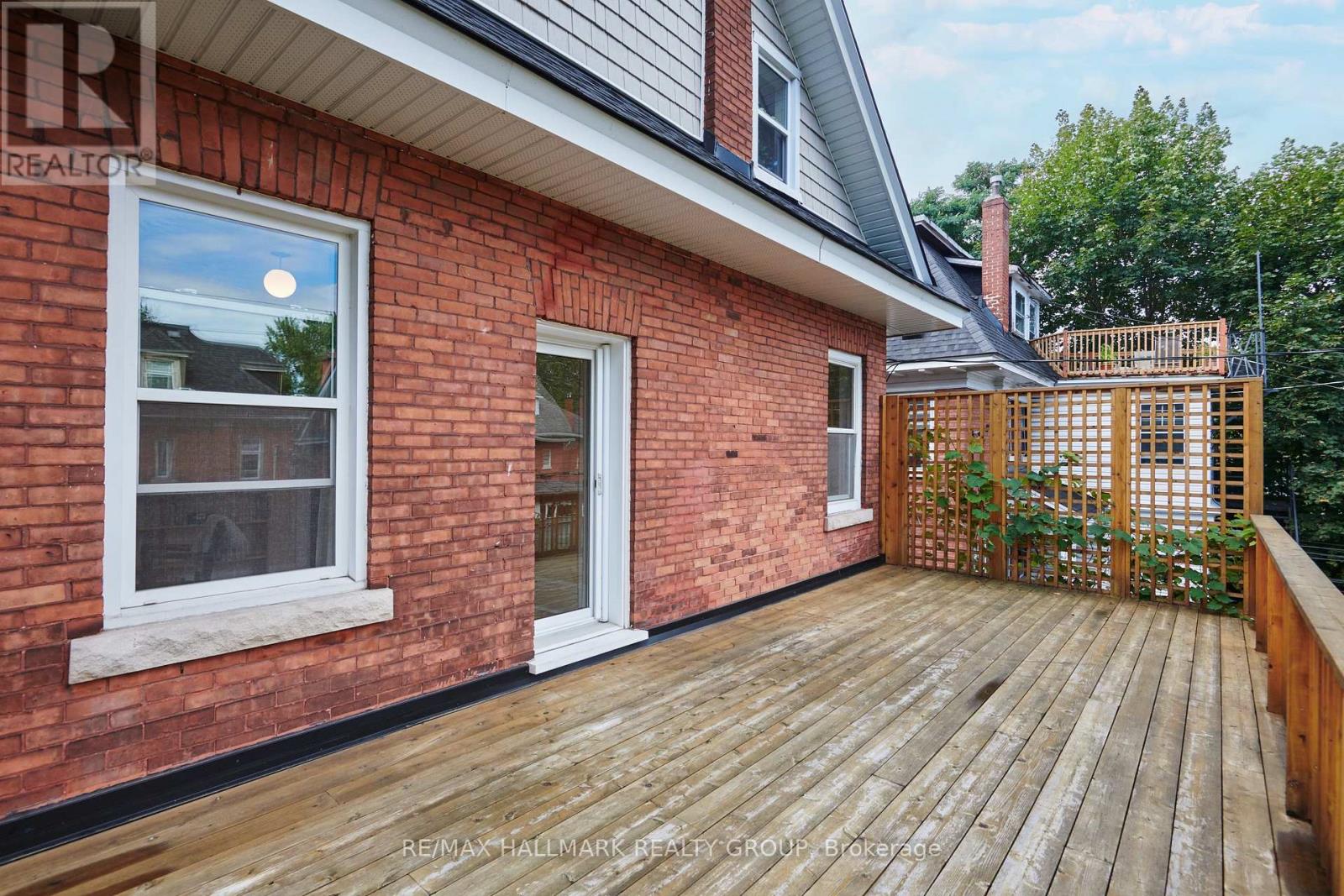195 GLEBE AVENUE - 25