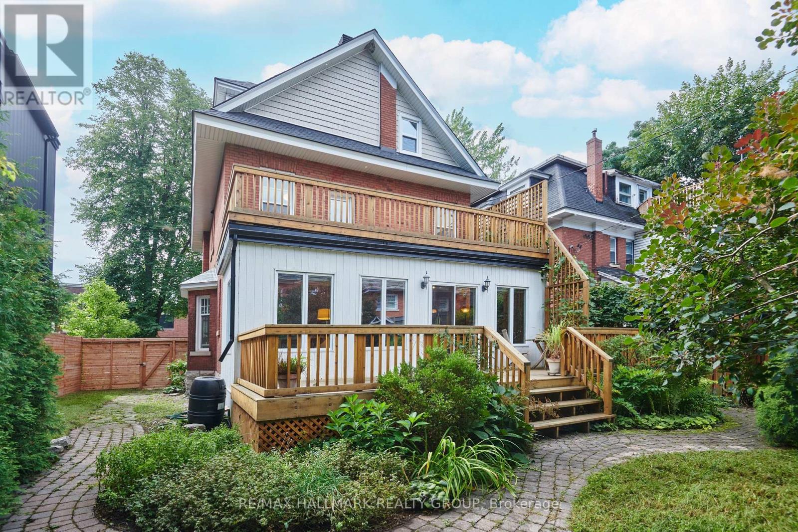 195 GLEBE AVENUE - 34