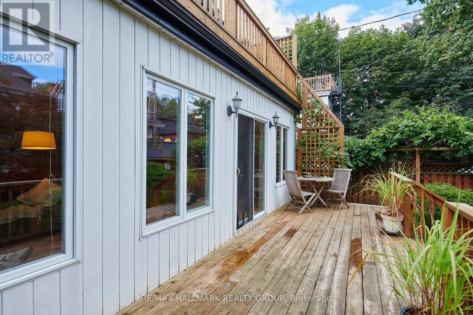 195 GLEBE AVENUE - Image 36