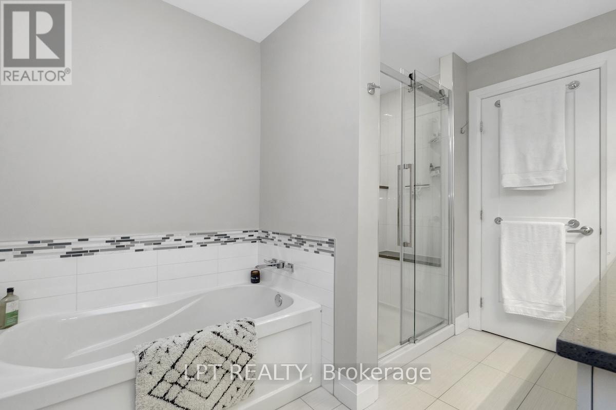 319 GLYNN AVENUE - 24