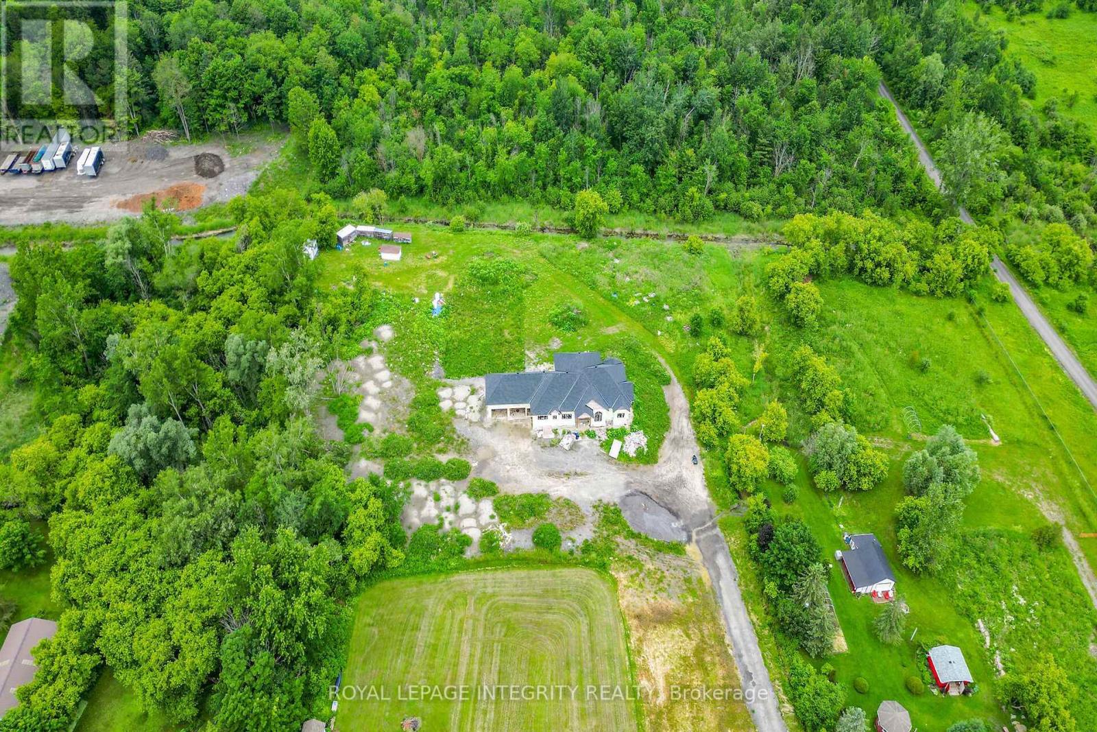 1695 OLD MONTREAL ROAD - Image 10