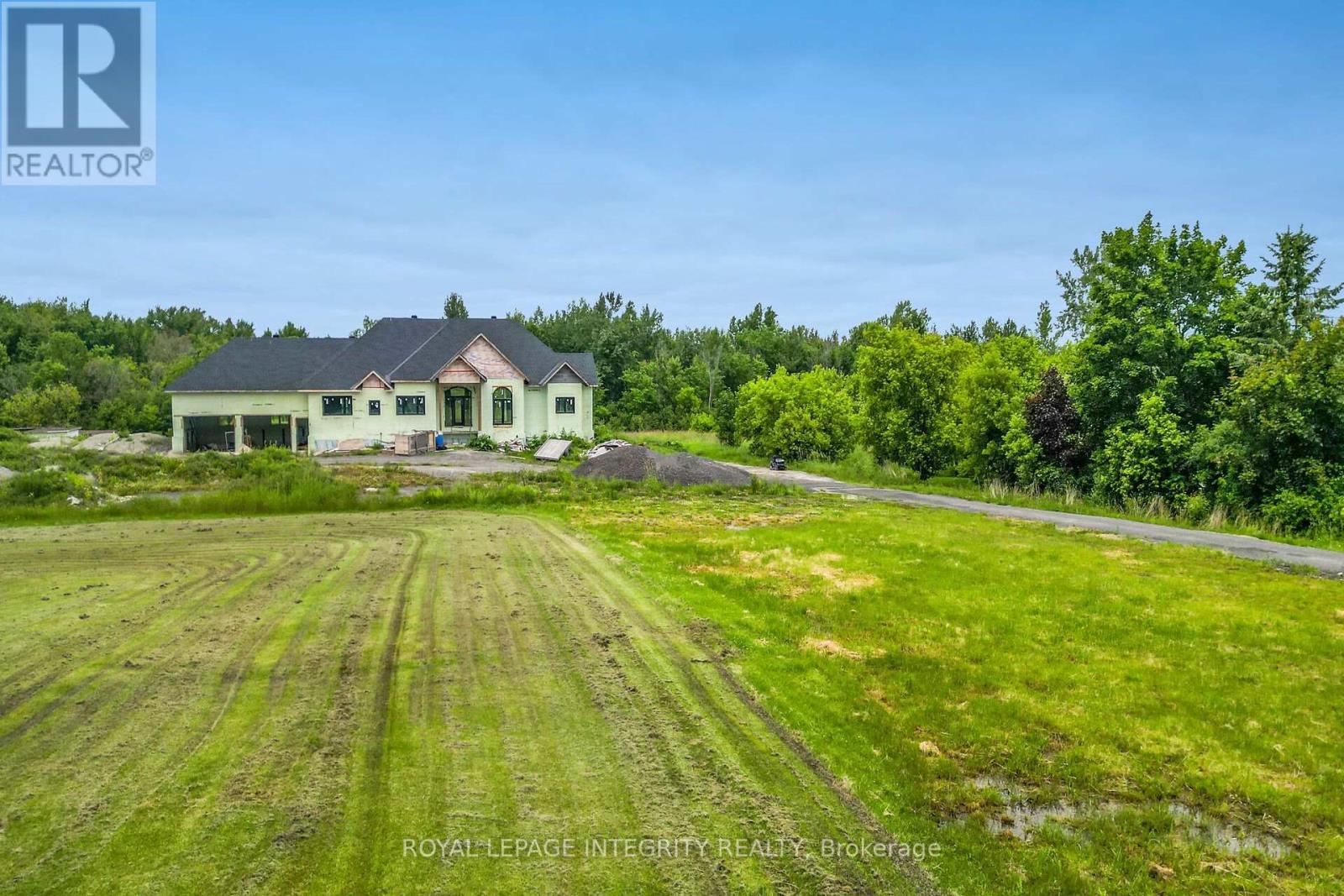 1695 OLD MONTREAL ROAD - Image 11