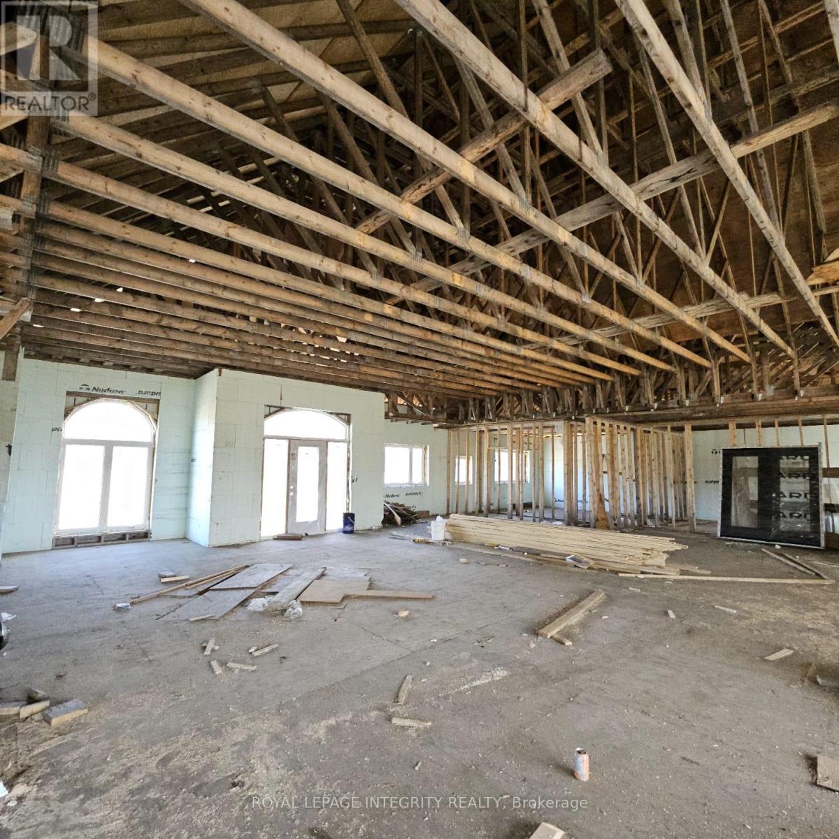 1695 OLD MONTREAL ROAD - Image 13