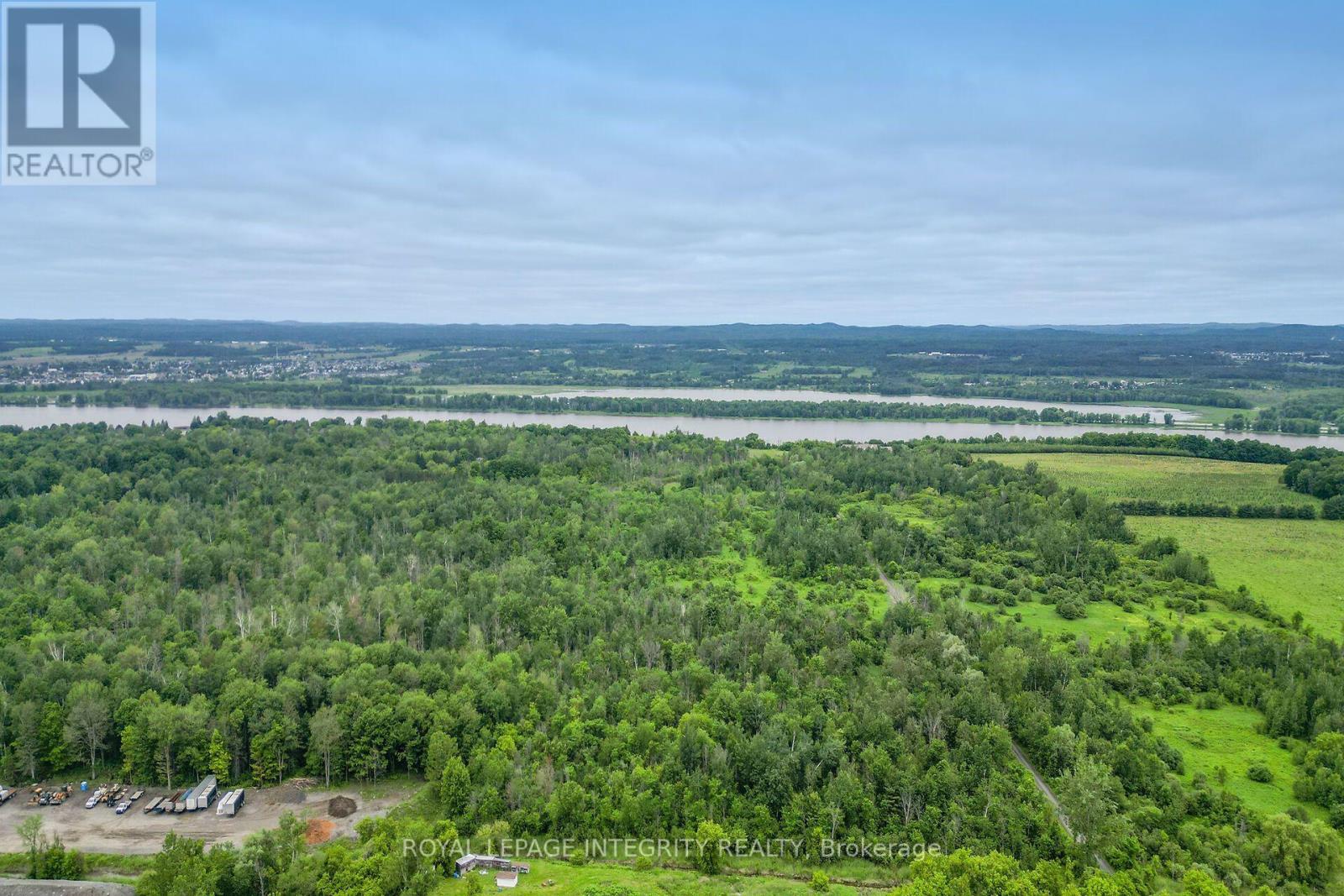 1695 OLD MONTREAL ROAD - Image 19