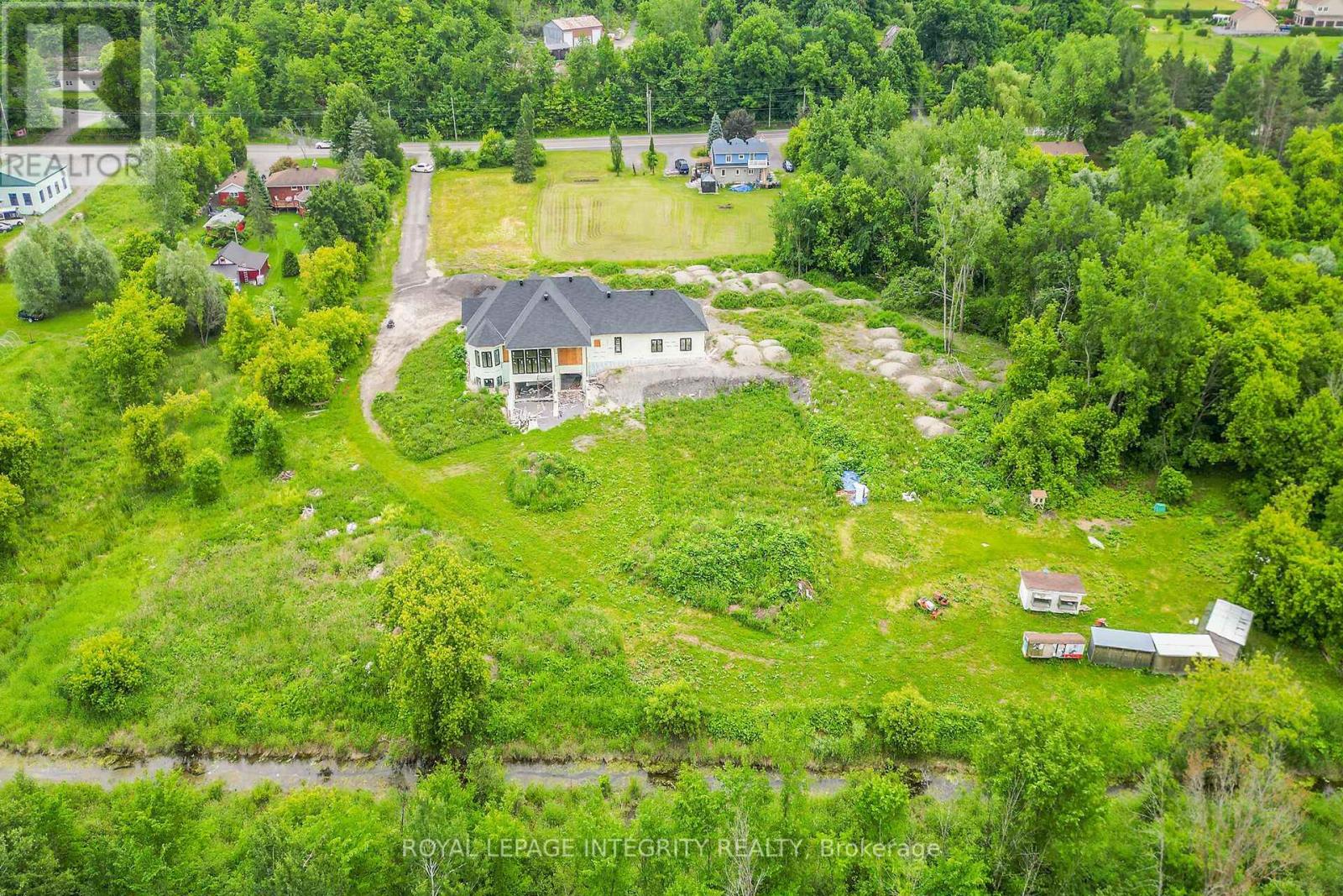 1695 OLD MONTREAL ROAD - Image 28