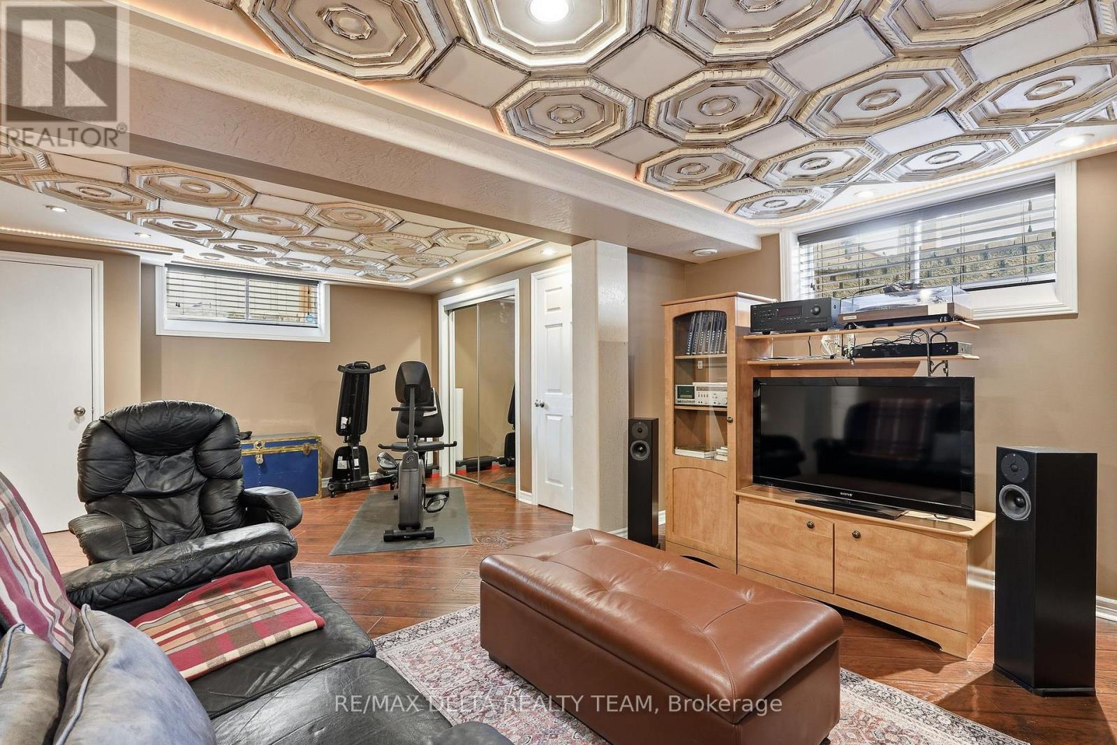 2040 SUNLAND DRIVE - Image 23