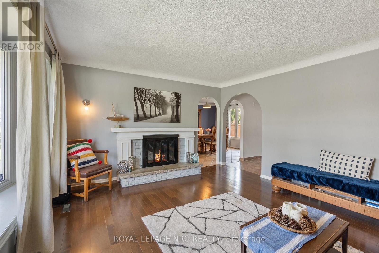 161 CATHERINE STREET - 11